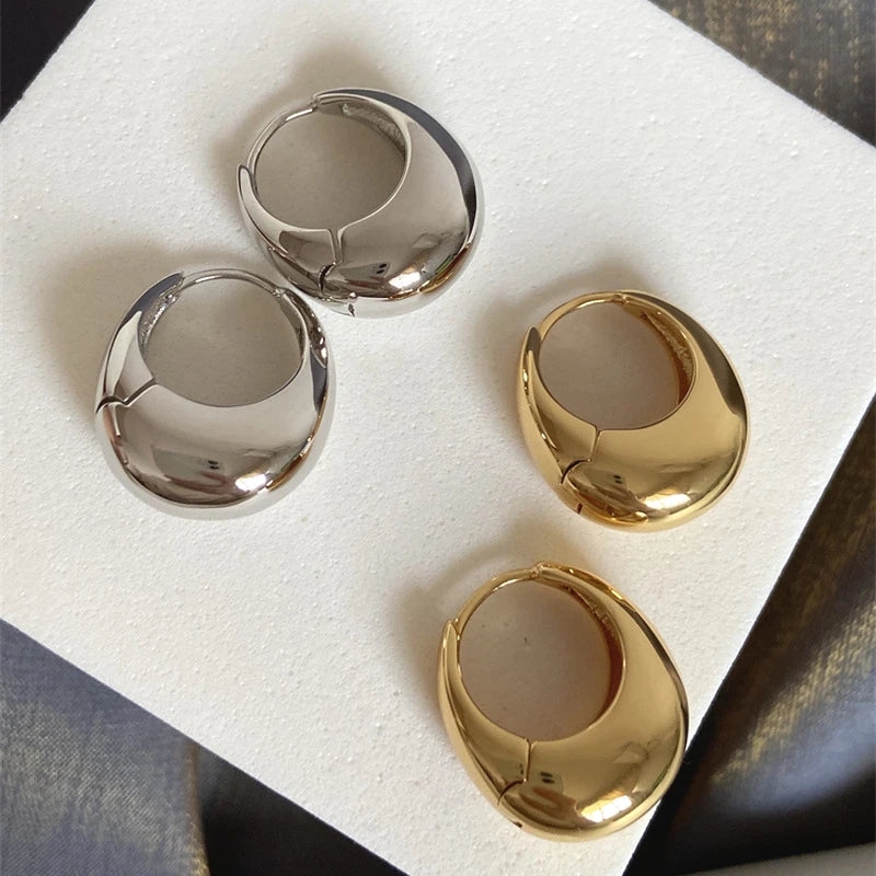 Bold Curve Chunky Hoops